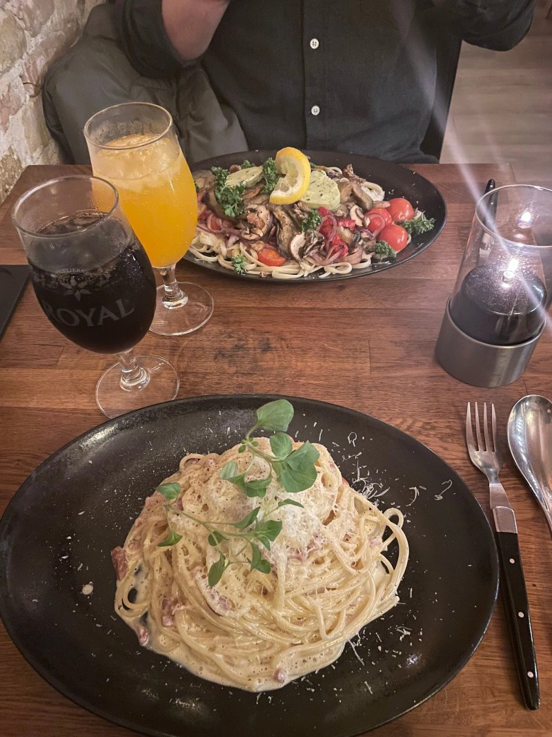 Nero Cafe & Restaurant