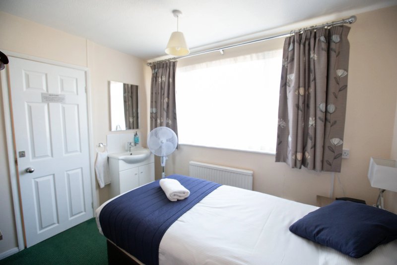 Gatwick Corner House Hotel