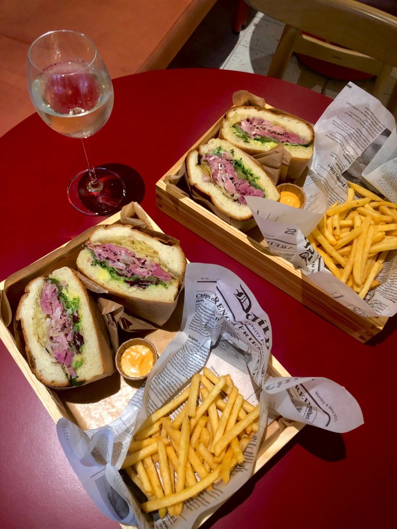 Zakasek drink & food