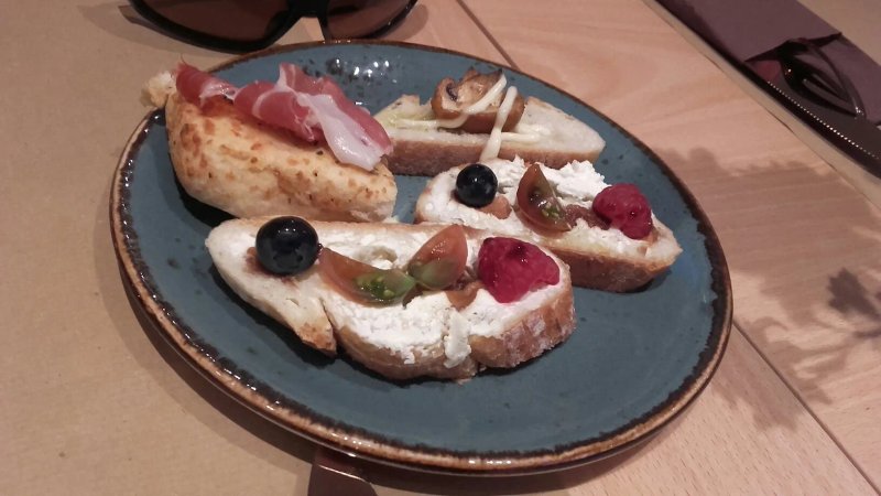 Dorsia cafe