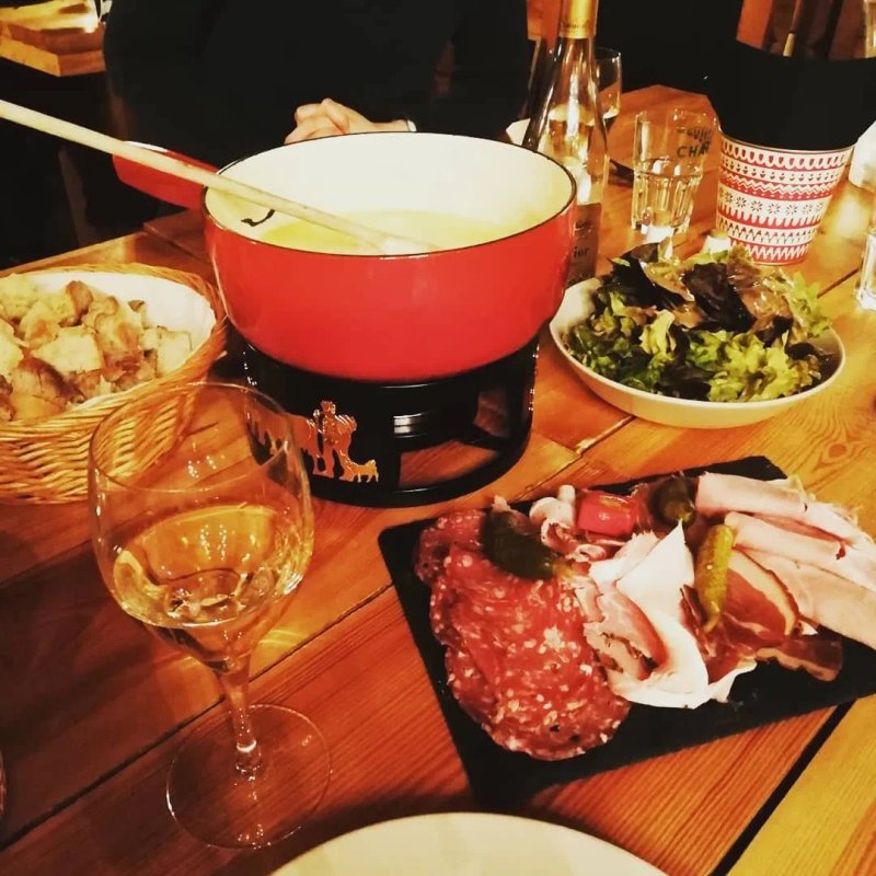 Le Chalet - Restaurant - La Joue Du Loup