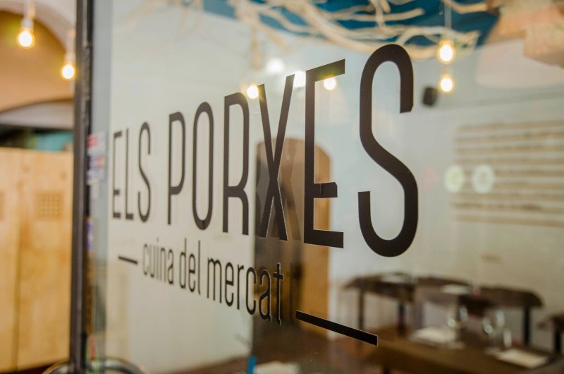 Els Porxes