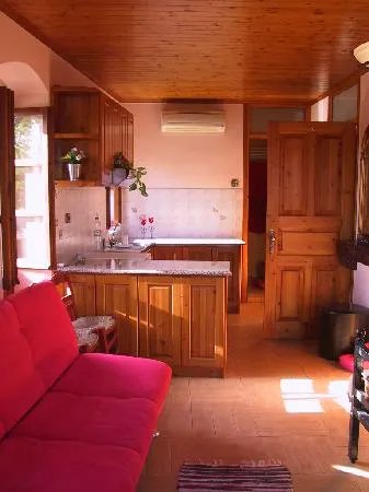 Mystras Inn