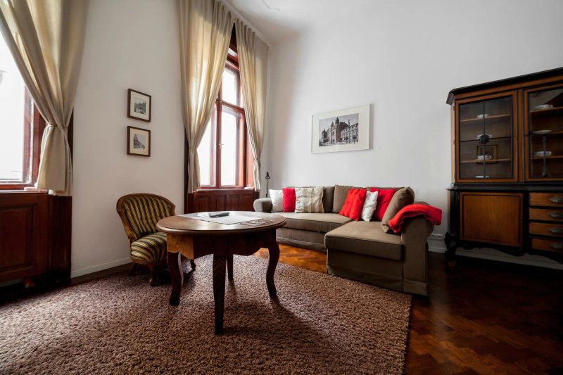 Kadar Apartments