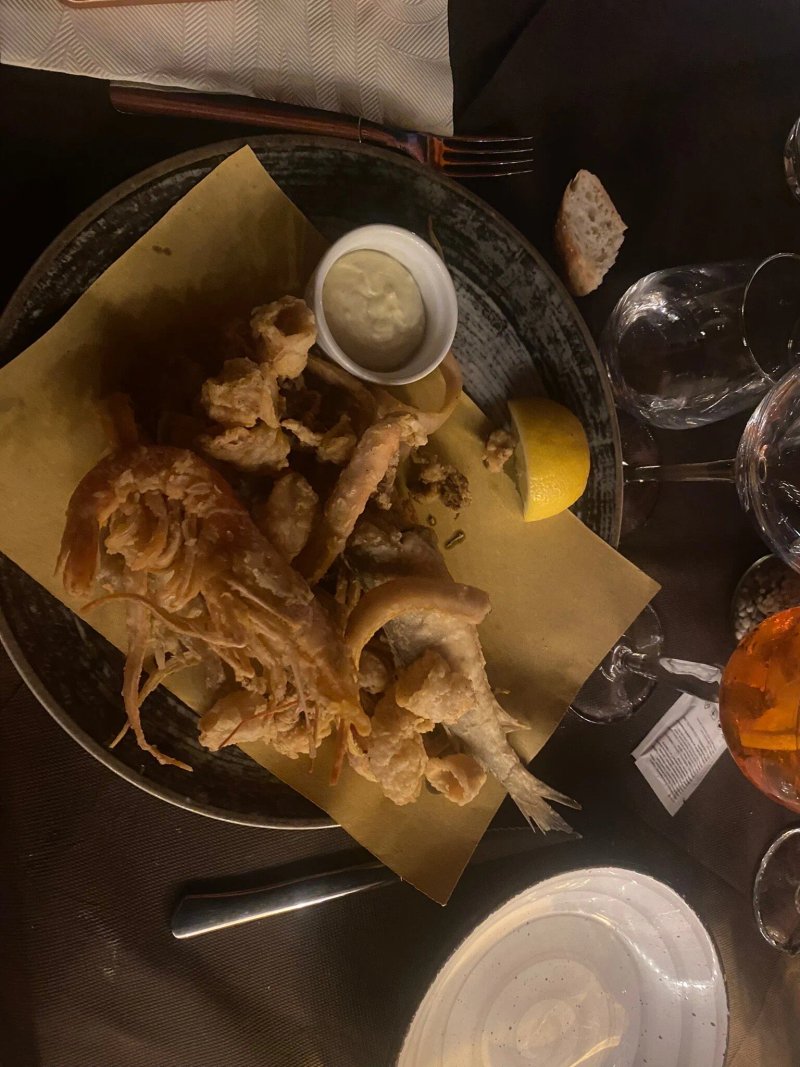 Tony Restaurant