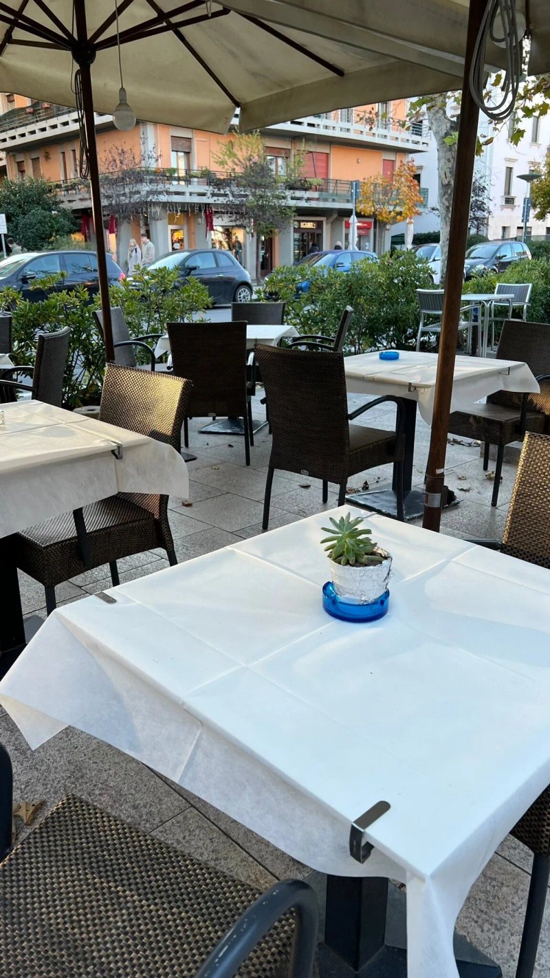 Cafe Lido