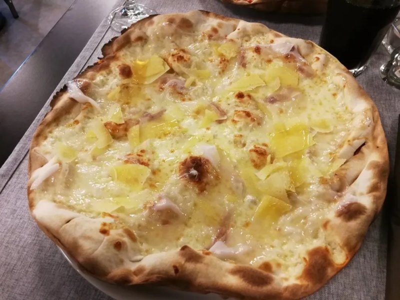 La Pizzeria Non Solo Pizza