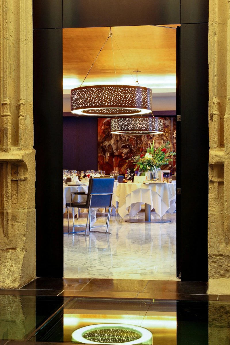Hotel de Bourgtheroulde, Autograph Collection
