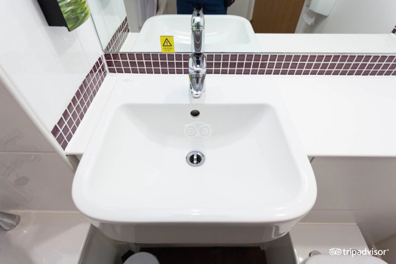 Premier Inn Cwmbran Hotel