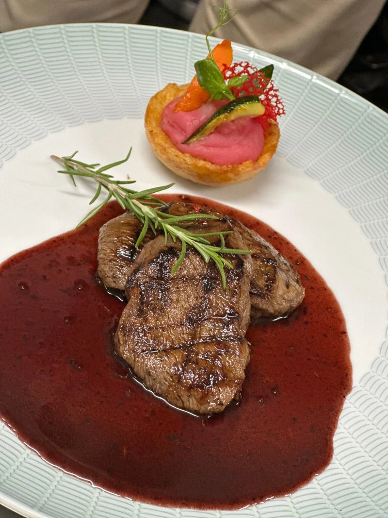 Kosta Restaurant