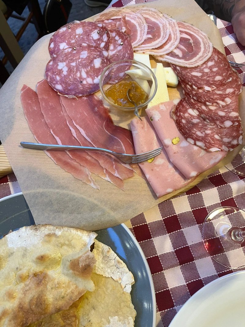 La Piccola Enoteca