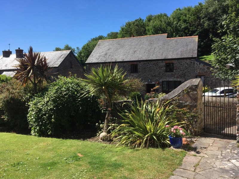 Coombe House Bed and Breakfast