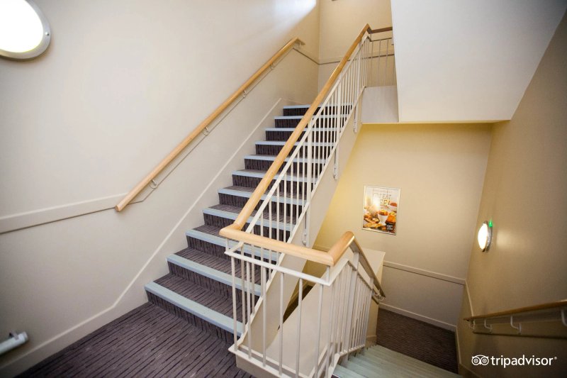 Premier Inn Manchester City Centre (Portland Street) Hotel