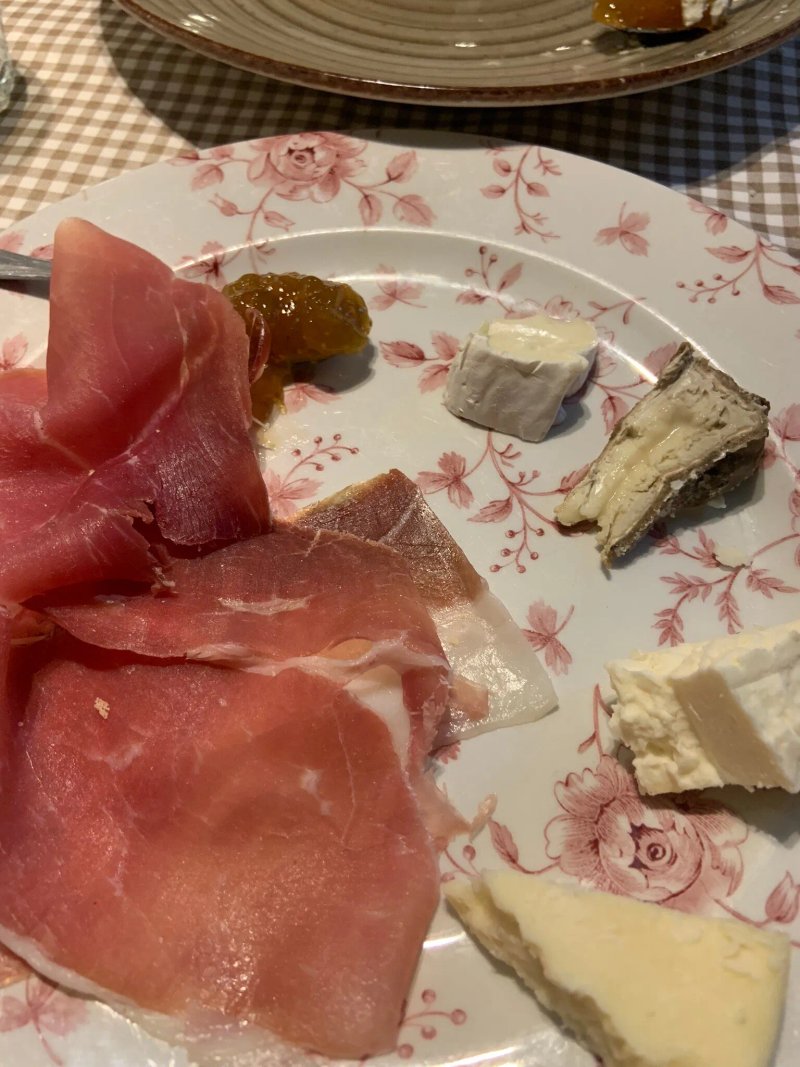 Caciosteria