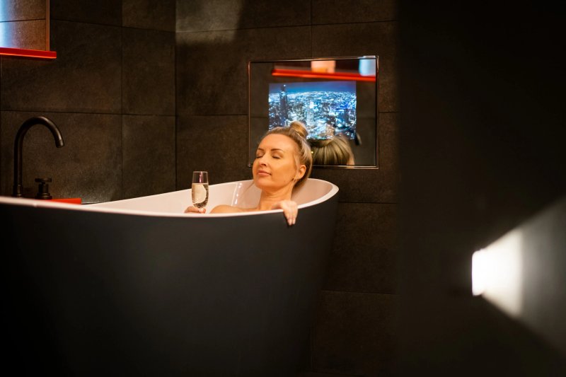 Absoluxe Suites