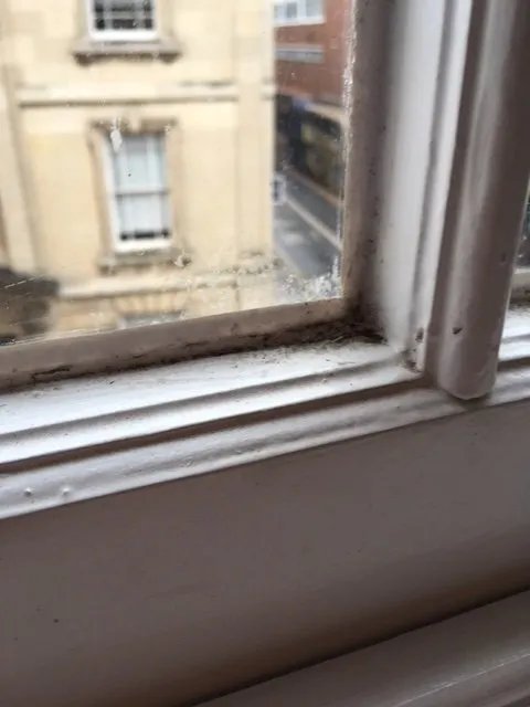 Central Hotel Gloucester by Roomsbooked