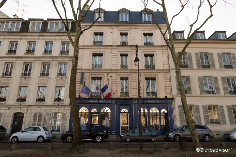 A l'Hotel des Roys