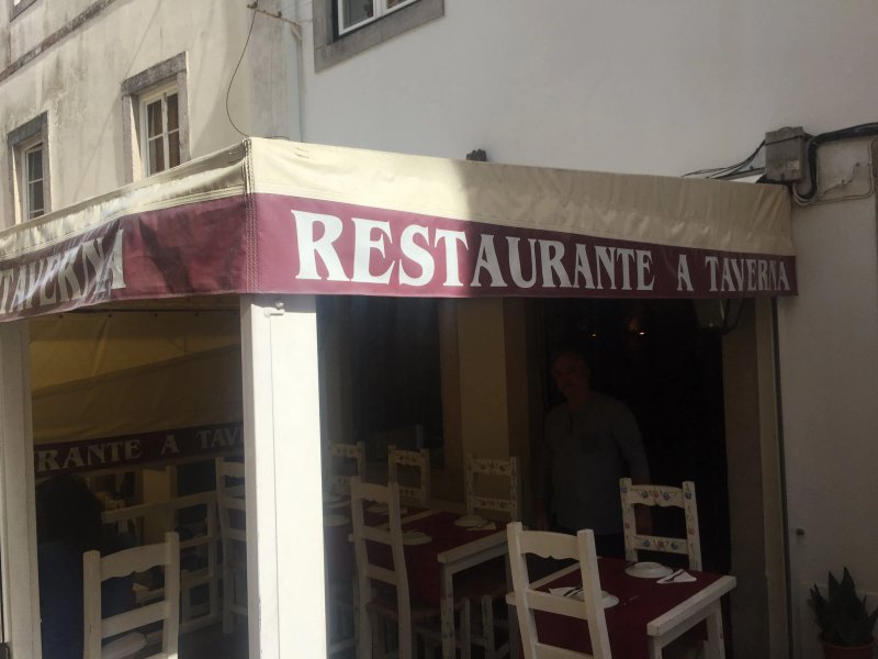 Taverna Bar