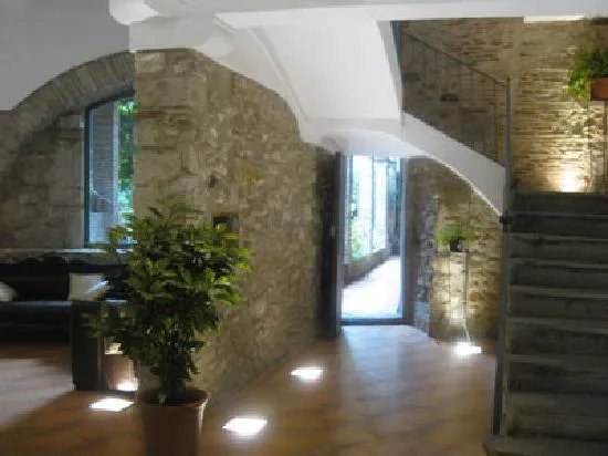 Girona Apartments