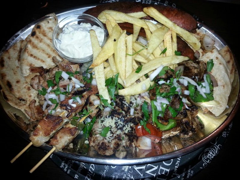 Ouzokamomata Tapas