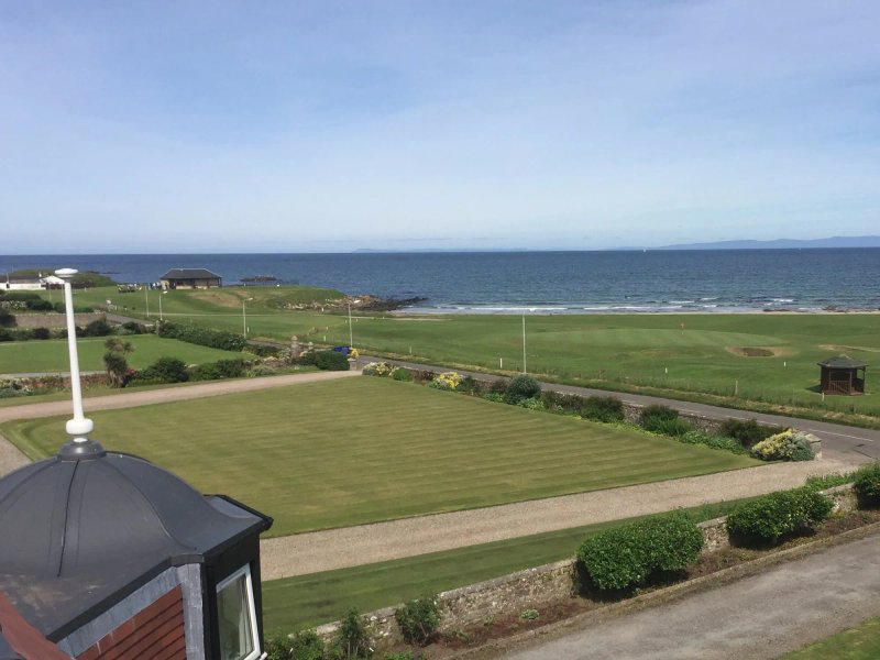 Dunlossit House B&B