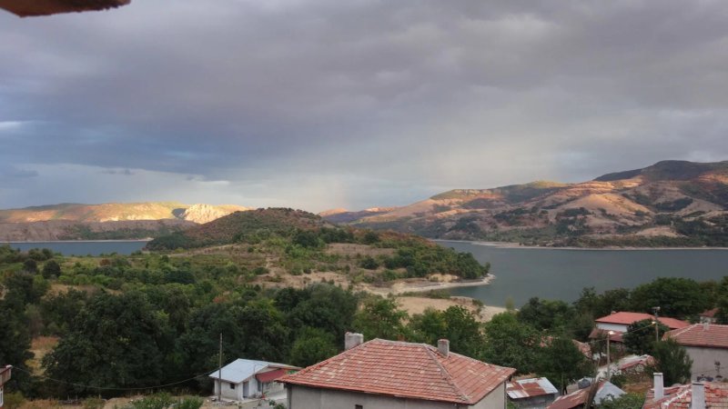 Mihaela Lake Retreat