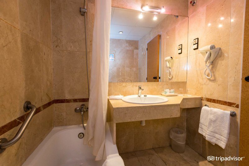 Barcelona Century Hotel