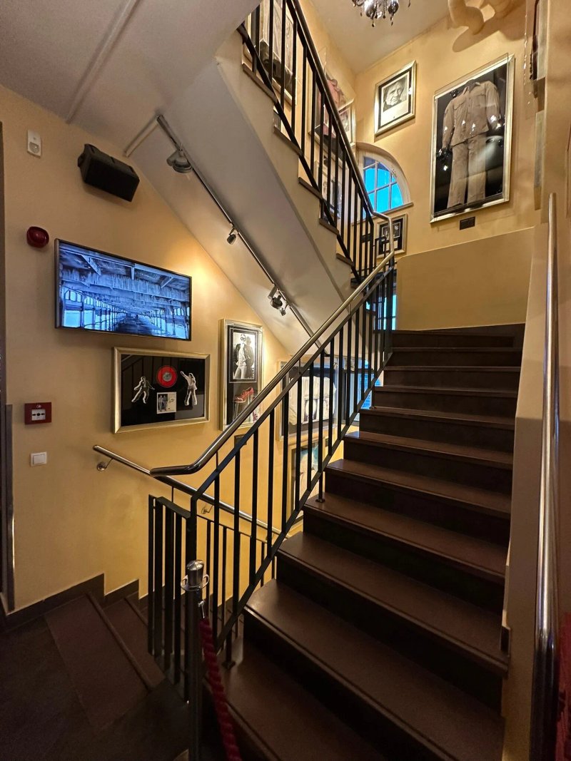 Hard Rock Cafe