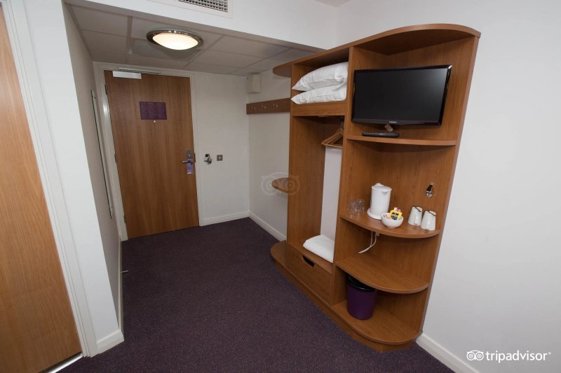 Premier Inn London Southwark (tate Modern) Hotel