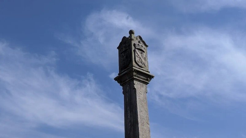 Abernethy Mercat Cross