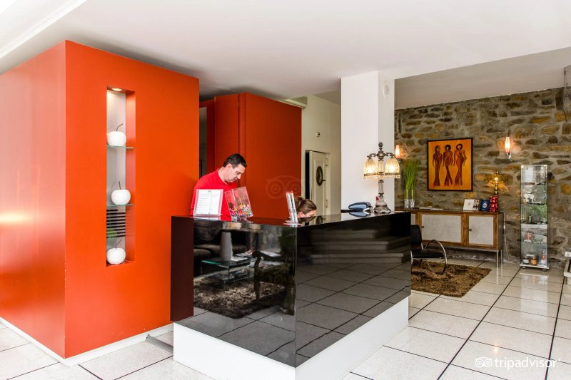 Madeloc Hotel