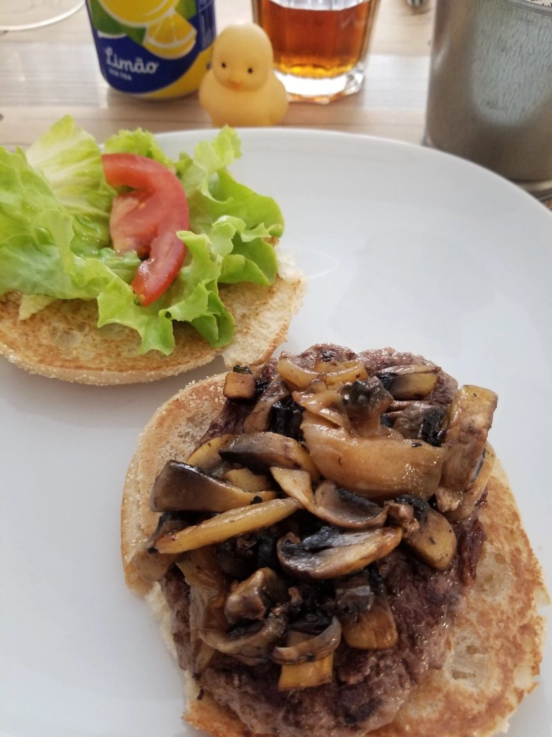 Hamburguer Real no Paco