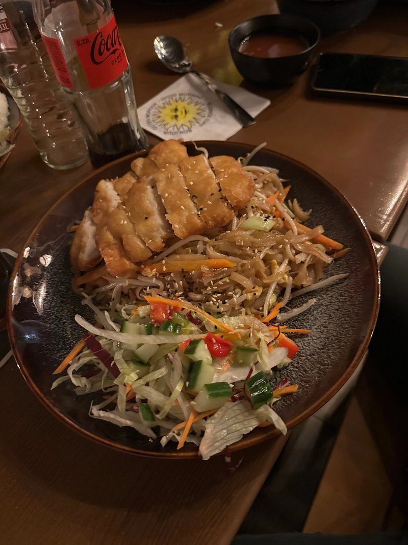 Quan Ngon-Vietnamese Cusine & Sushi Bar