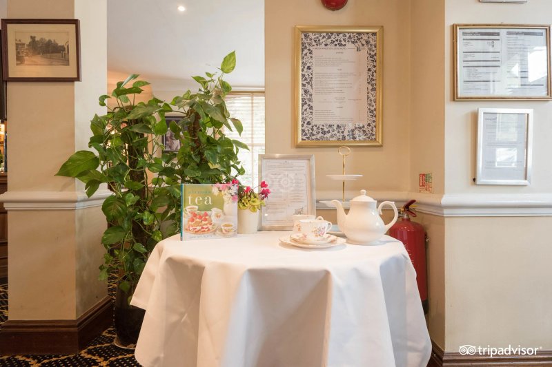Kingston Lodge Hotel