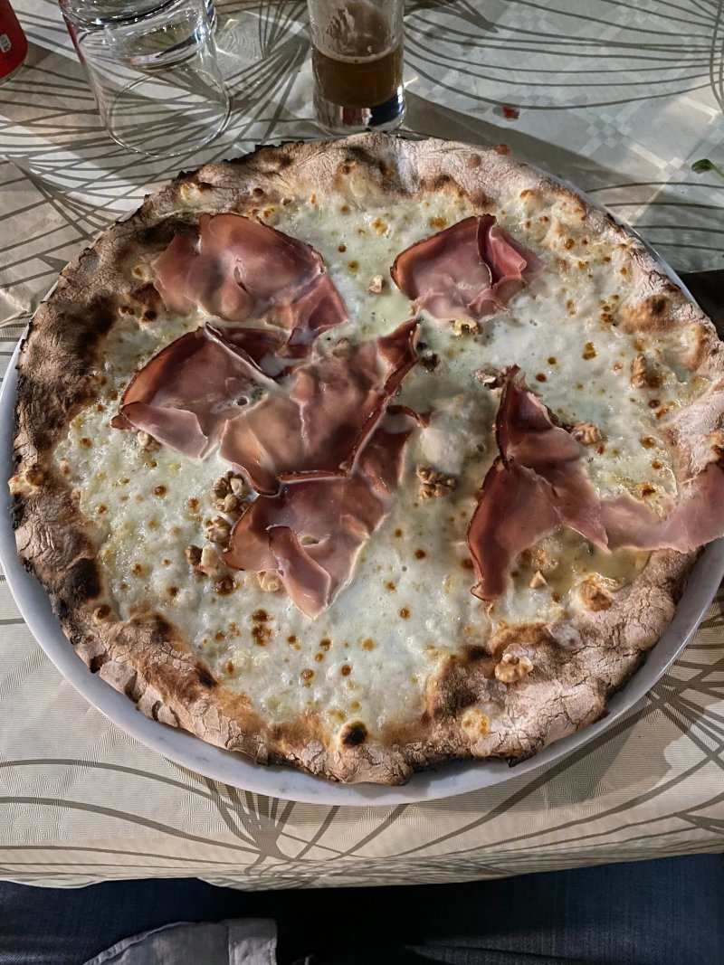 Pizzeria-Antipasteria La Giara