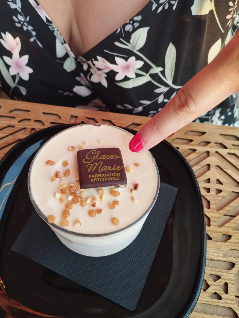 Le Quai Restaurant FOOD & DRINKS