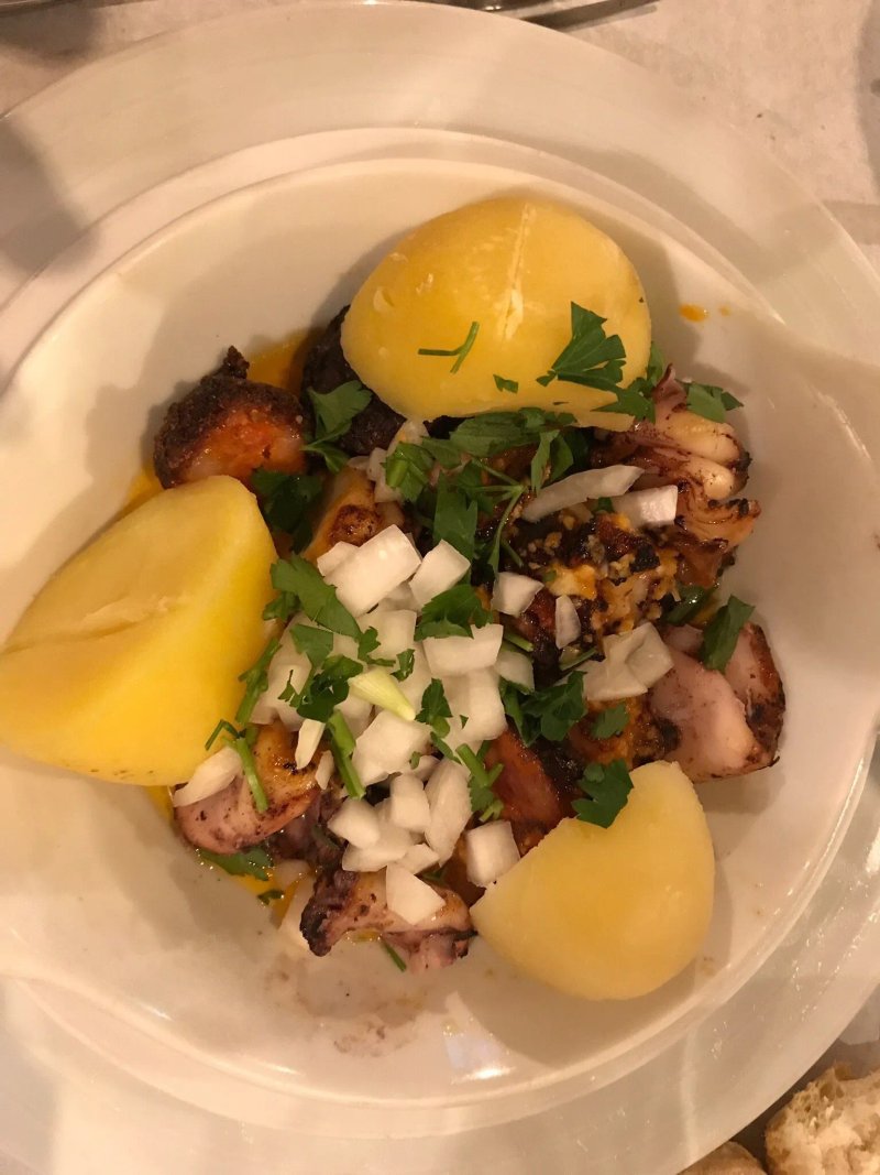 Restaurante e Churrasqueira Papagaio