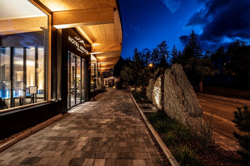 Hotel Arnica Scuol