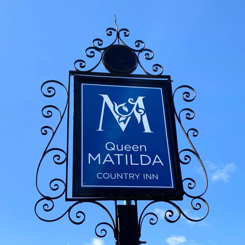 Queen Matilda Country Rooms
