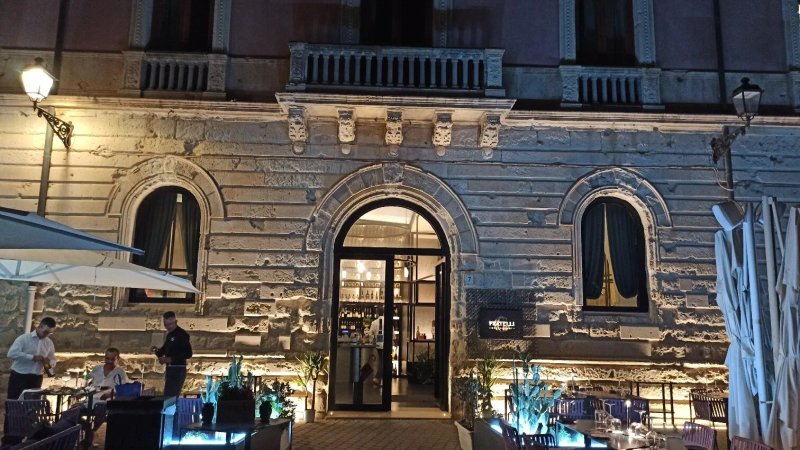 Fratelli Restaurant