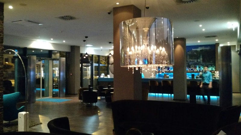 Motel One Salzburg-Sud