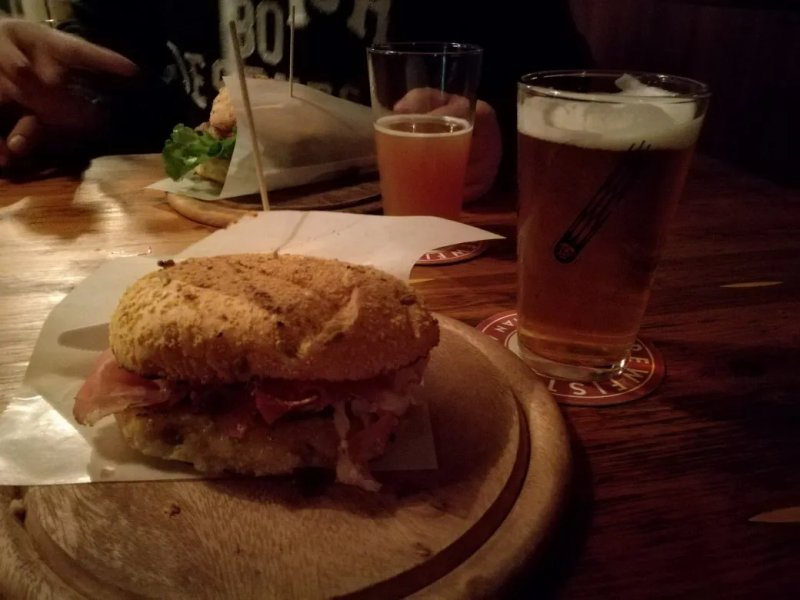 Panin onto & bira bona