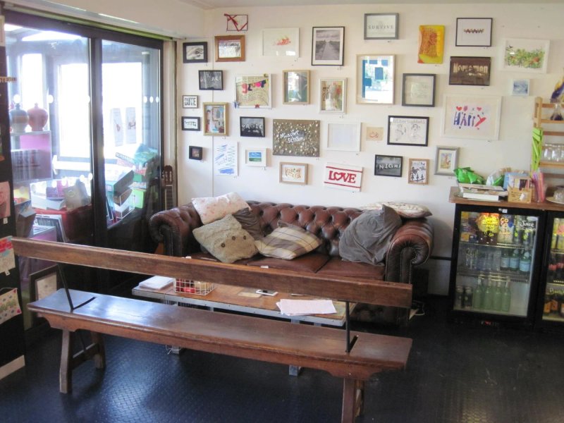 Moka East Cafe at the View Tube
