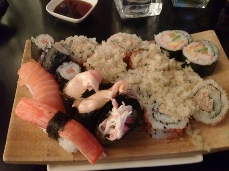 Sake sushi