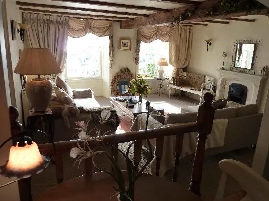 Ty Anne Guest House