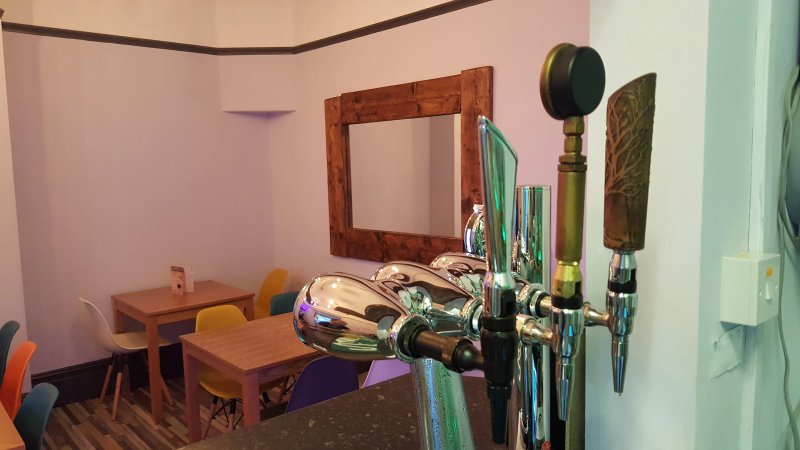 Vinnie's Family Hotel & Bar