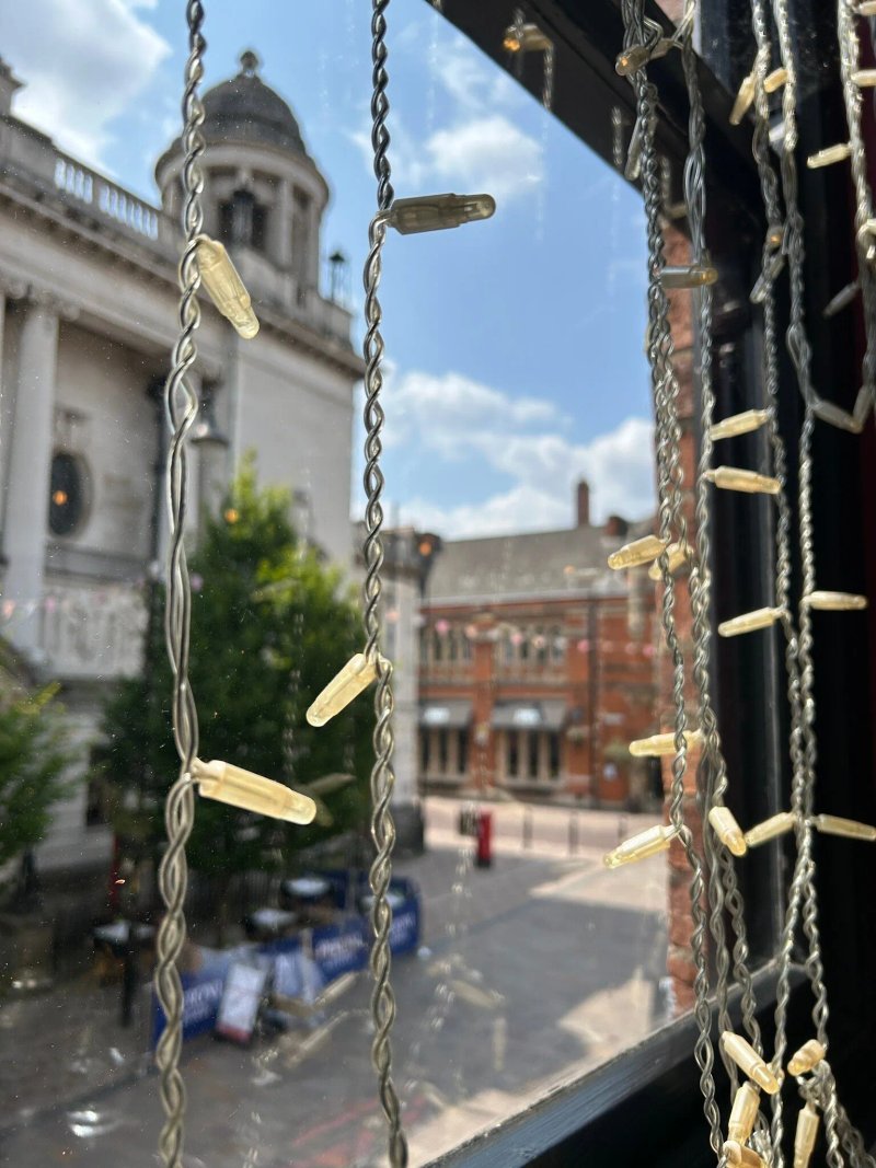 Veeno Leicester
