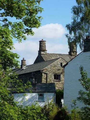 How Head Barn
