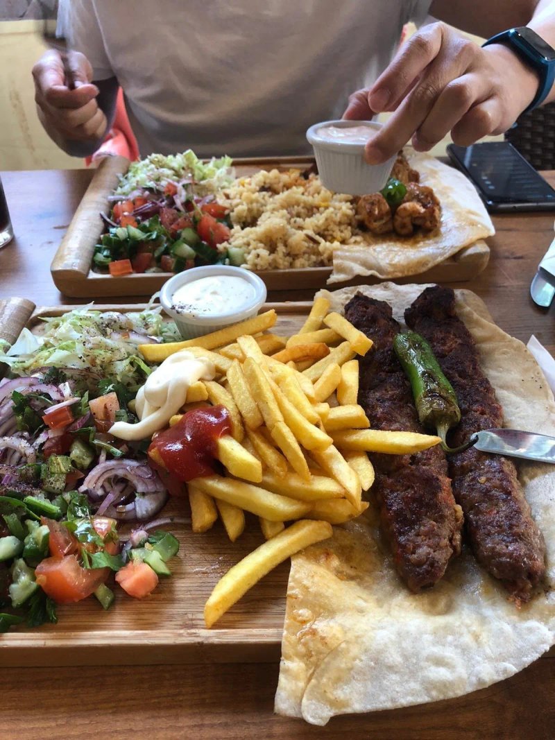 Urfa Kebap Haus Frankfurt mit Kohlegrill