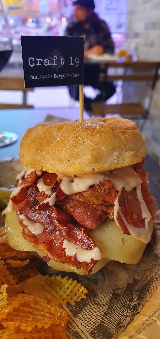 Craft 19 Pastrami Burgers & Beer